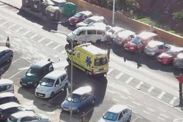 Tres heridos leves en un choque entre una ambulancia y una furgoneta en el Valle de Jinámar (Foto TA)
