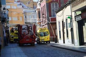 Evacúan a una persona semiinconsciente en San Juan (Foto TA)