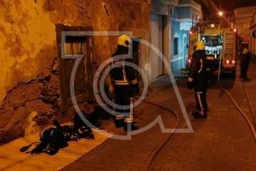 Incendio sofocado en una vivienda antigua de Los Llanos de Telde (Foto TA)