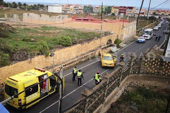 Accidente de tráfico en el Callejón del Castillo (Foto TA)