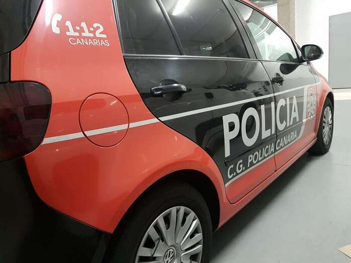 Imagen de archivo de un vehículo de la Policía Canaria (Foto TA)