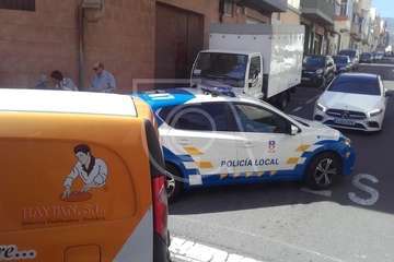 Accidente de tráfico en el barrio de Las Huesas (Foto TA)