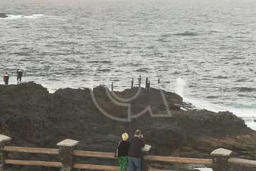 Un helicóptero de Salvamento Marítimo rescata del mar de La Garita a una persona en apuros (Foto TA)