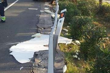 Accidente en la GC-1, en dirección norte, a la altura del aeropuerto (Foto TA)