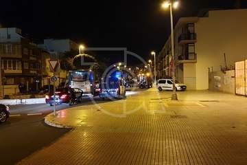 Un motorista atropella a una persona joven en un paso de peatones en Salinetas (Foto TA)