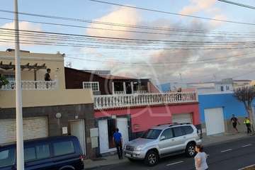 Incendio en un inmueble de La Garita (Foto TA)