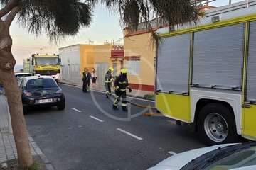 Incendio en un inmueble de La Garita (Foto TA)