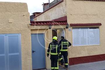 Incendio en un inmueble de La Garita (Foto TA)