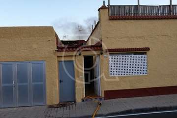 Incendio en un inmueble de La Garita (Foto TA)