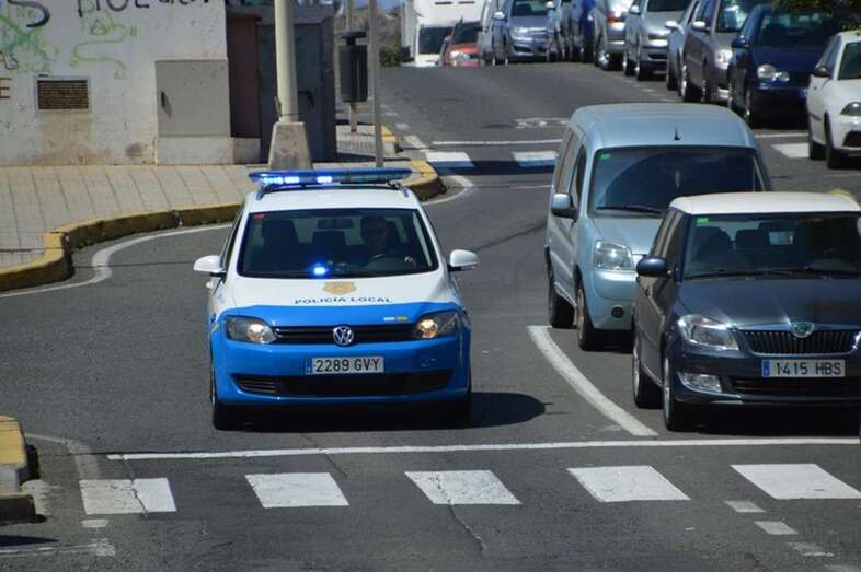 Imagen de archivo de un vehículo de la Policía Local de Telde (Foto TA)