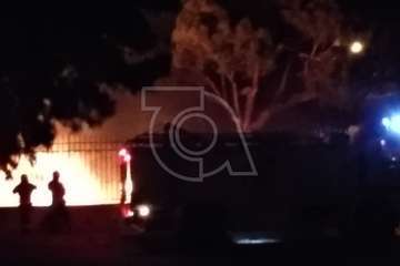 Incendio en el interior del Parque de las Mil Palmeras del Valle de Jinámar (Foto TA)