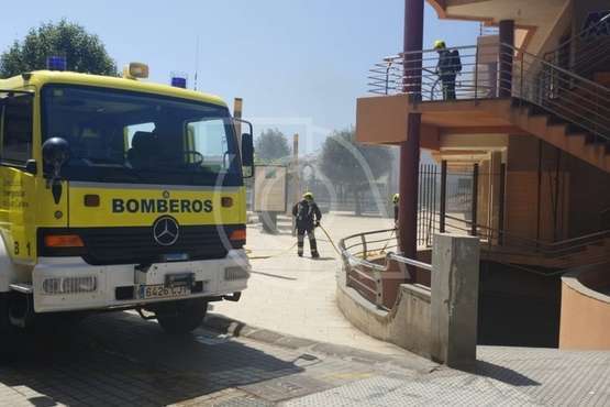 Nuevo incendio en el edificio comercial abandonado de La Garita (Foto TA)