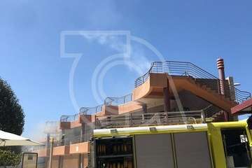 Nuevo incendio en el edificio comercial abandonado de La Garita (Foto TA)