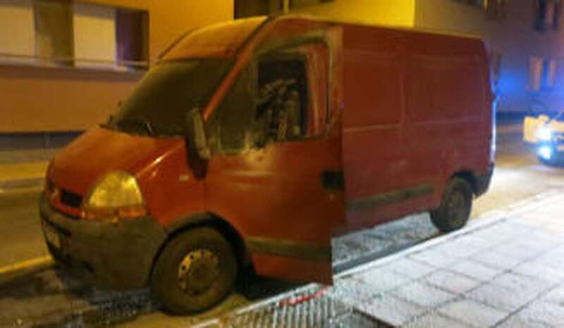 Vehículo robado e incendiado (Foto eldia.es)