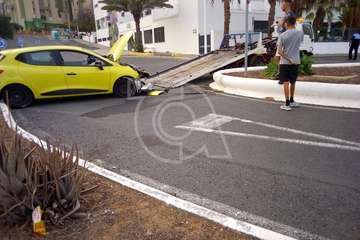 Accidente de tráfico en el Valle de Jinámar (Foto TA)