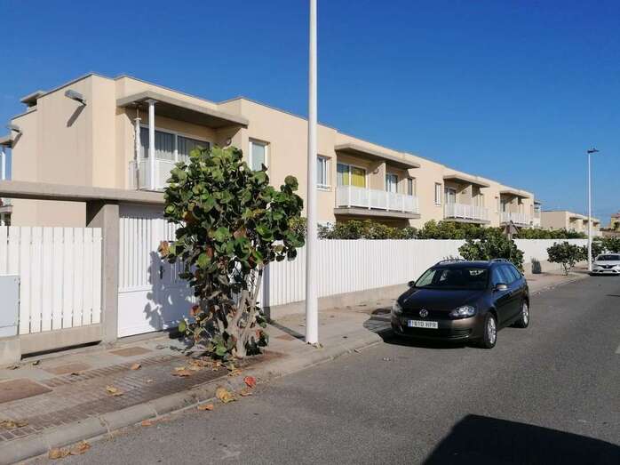 Apartamentos de la calle de Tintoreto que fueron asaltados en la noche del pasado viernes (Foto TA)
