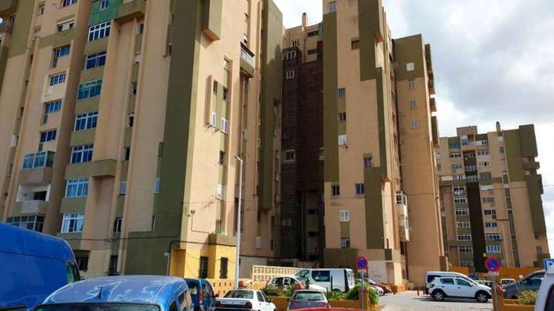 El bloque 8 donde vivía el fallecido (Foto R.R.A)