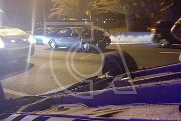 Un vehículo da dos vueltas de campana en la GC-1, a la altura del aeropuerto (Foto TA)