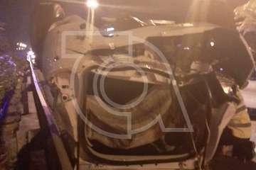 Un vehículo da dos vueltas de campana en la GC-1, a la altura del aeropuerto (Foto TA)