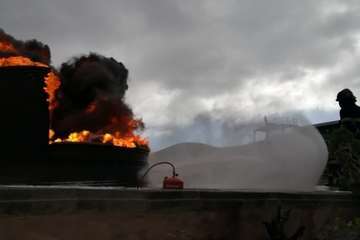 Los bomberos de la capital se adiestran en Telde (Foto TA)