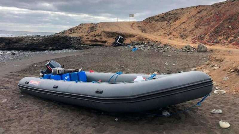 Imagen de una zódiac hallada meses atrás en el mismo lugar (Foto TA)