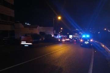 Un camión se empotra contra una vivienda en Cuesta Ramón (Foto TA)