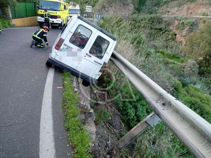Estado en quedó el vehículo (Foto TA)
