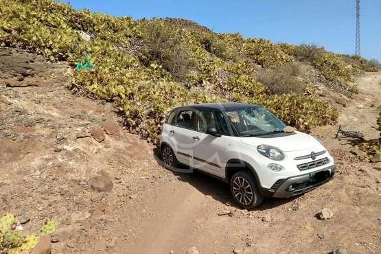 Extraño hallazgo de un vehículo abandonado en Tufia (Foto TA)