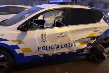 Daños ocasionados a un coche de la Policía Local de Telde (Foto TA)