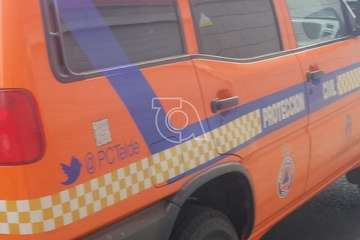 incendio de un contenedor de basura en La Herradura (Foto Antonio Alí/TA)