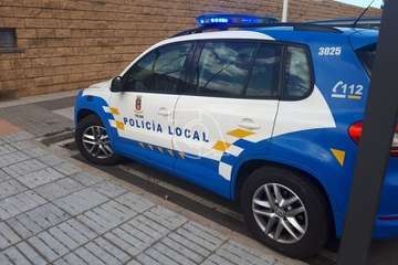 Un hombre sufre una caída involuntaria desde 4 metros de altura en el Valle de Jinámar (Foto TA)