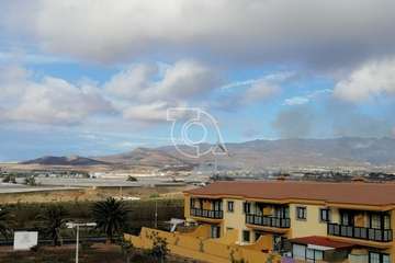  Humareda en la franja costera de Telde (Foto TA)