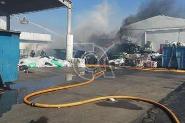 Incendio en la nave industrial de Martínez Cano en El Goro (Foto TA)