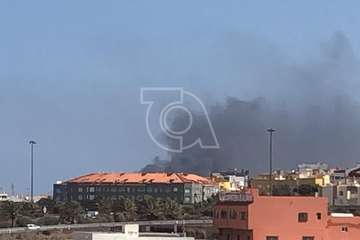 Incendio en la nave industrial de Martínez Cano en El Goro (Foto TA)
