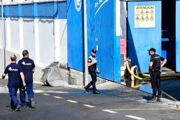 Incendio en la nave industrial de Martínez Cano en El Goro (Foto C7)