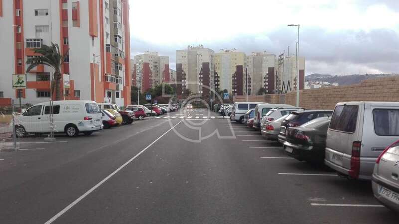 Punto de la calle de Manuel Alemán donde ocurrió el accidente de esta noche/TA.