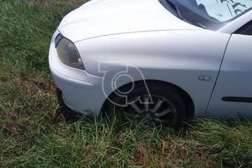 Un turismo cae por el canal del barranquillo de Ojos de Garza/TA.
