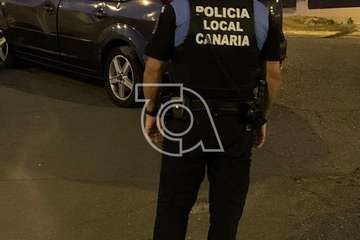 Vuelco de un vehículo en el acceso a La Garita por la Avenida del Cabildo/TA.