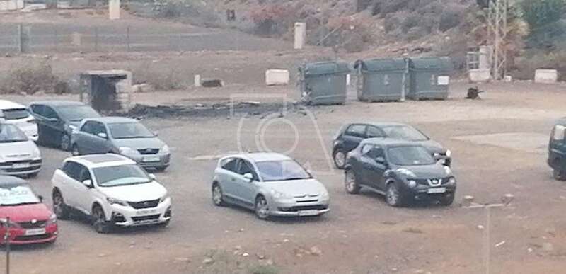 Imagen de los contenedores quemados/TA