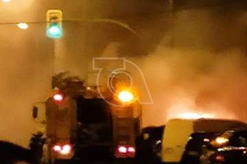 Última Hora: El incendio de un coche aparcado alarma de madrugada a Casas Nuevas/TA.