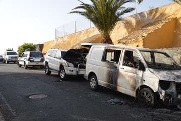 La Policía Nacional abre una investigación sobre el incendio de dos coches en Lomo Bristol/TA.