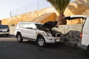 La Policía Nacional abre una investigación sobre el incendio de dos coches en Lomo Bristol/TA.