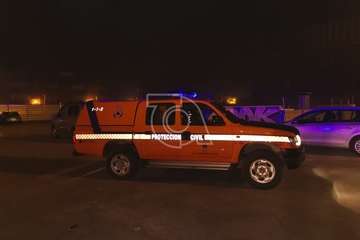 Dos vehículos arden en el casco de Telde durante la madrugada/TA.