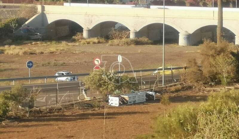 Imagen de archivo de un accidente en el cauce del Barranco Real de Telde/TA.