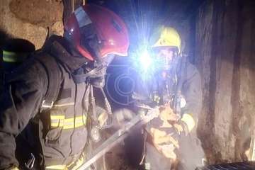 Incendio en un antiguo inmueble de dos plantas en San Antonio-Telde/TA.
