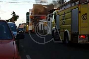Incendio en un antiguo inmueble de dos plantas en San Antonio-Telde/TA.