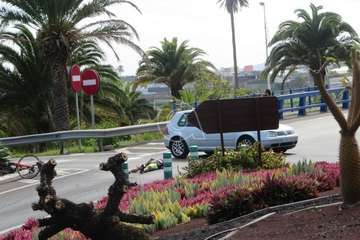 Atropellan a un ciclista en la rotonda de Los Pajaritos/TA.