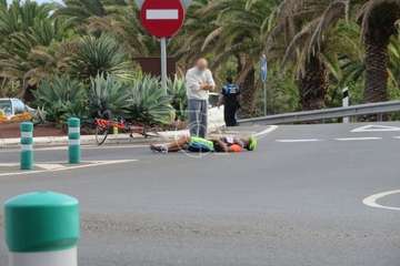 Atropellan a un ciclista en la rotonda de Los Pajaritos/TA.