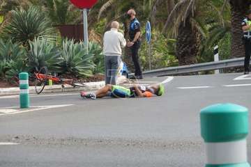 Atropellan a un ciclista en la rotonda de Los Pajaritos/TA.