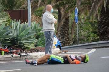 Atropellan a un ciclista en la rotonda de Los Pajaritos/TA.